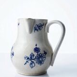 Fine earthenware pitcher with blue decoration, attributed to Saint-Uze, 19th century.
