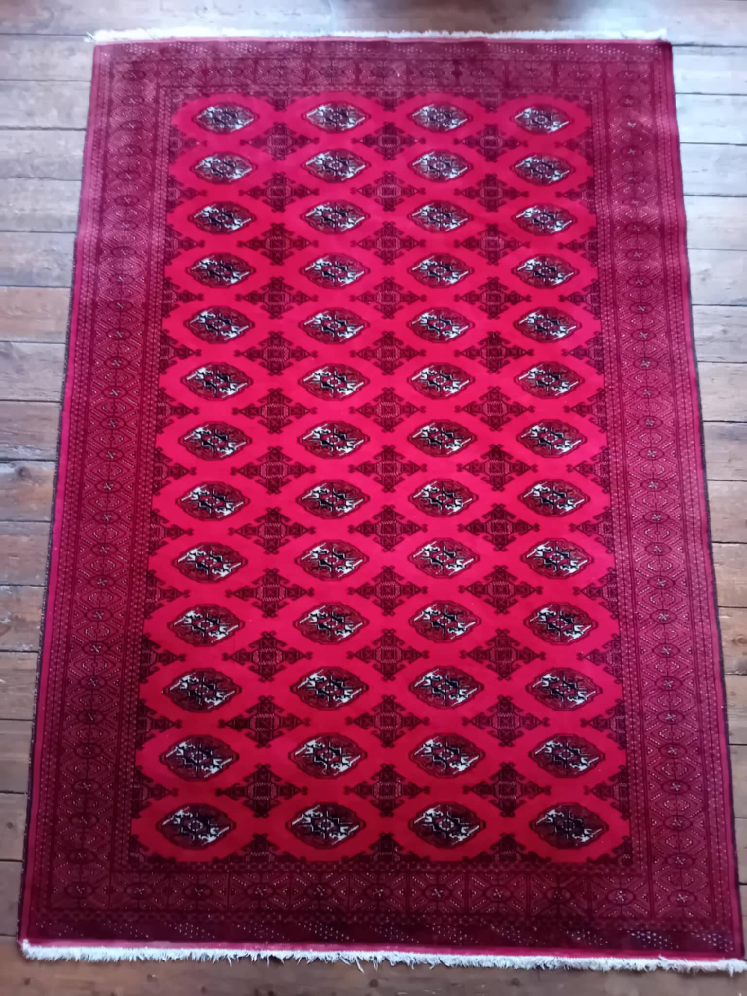 Handmade Turkmen Bukhara Rug 292x201cm