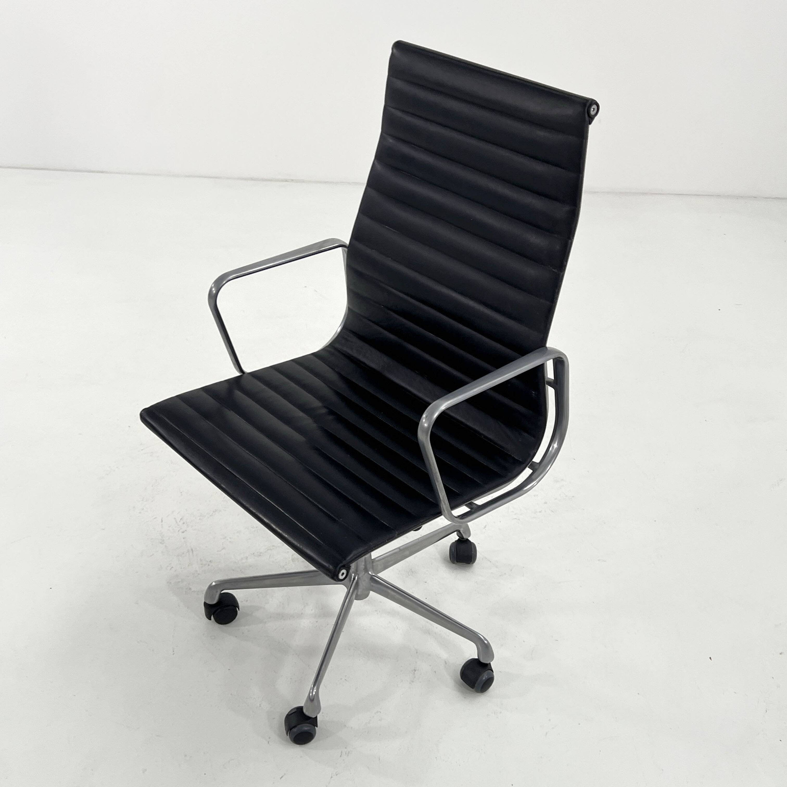 Fauteuil de bureau EA119 par C.& R. Eames pour ICF, 1970