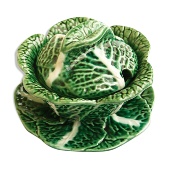Mustard pot in barbotine cabbage leaves