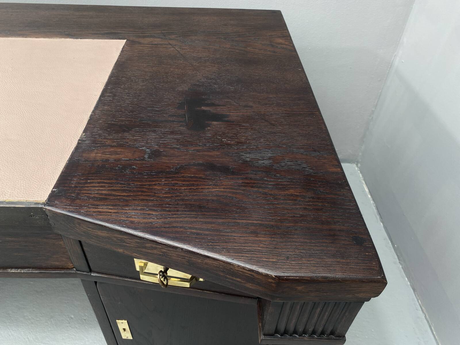 Bureau en chêne de style Sécession viennoise du début du XXe siècle