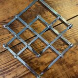 Expandable trivet