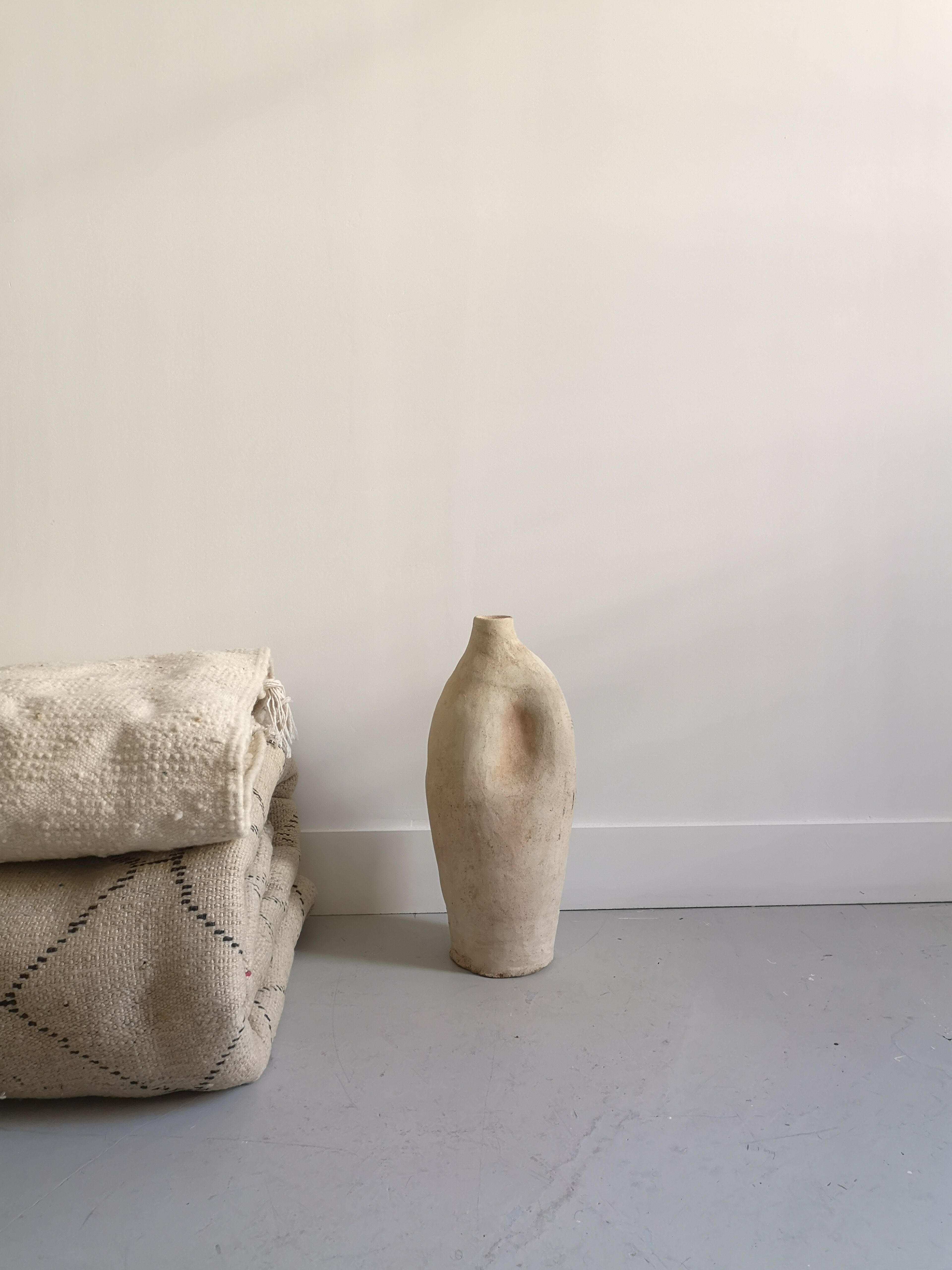 Ceramic tamgroute vase, handmade