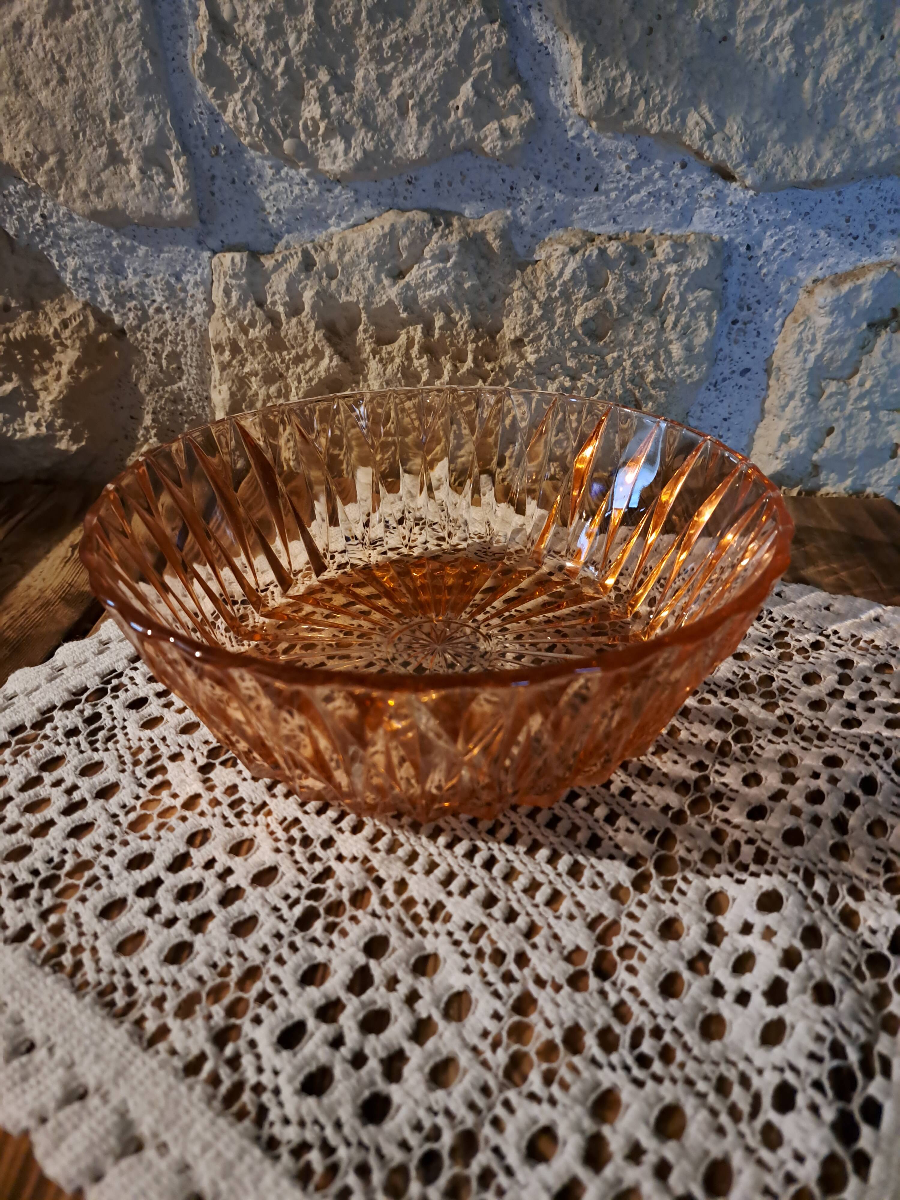 Vintage salad bowl in rosaline chiseled glass