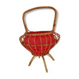 Rattan worker