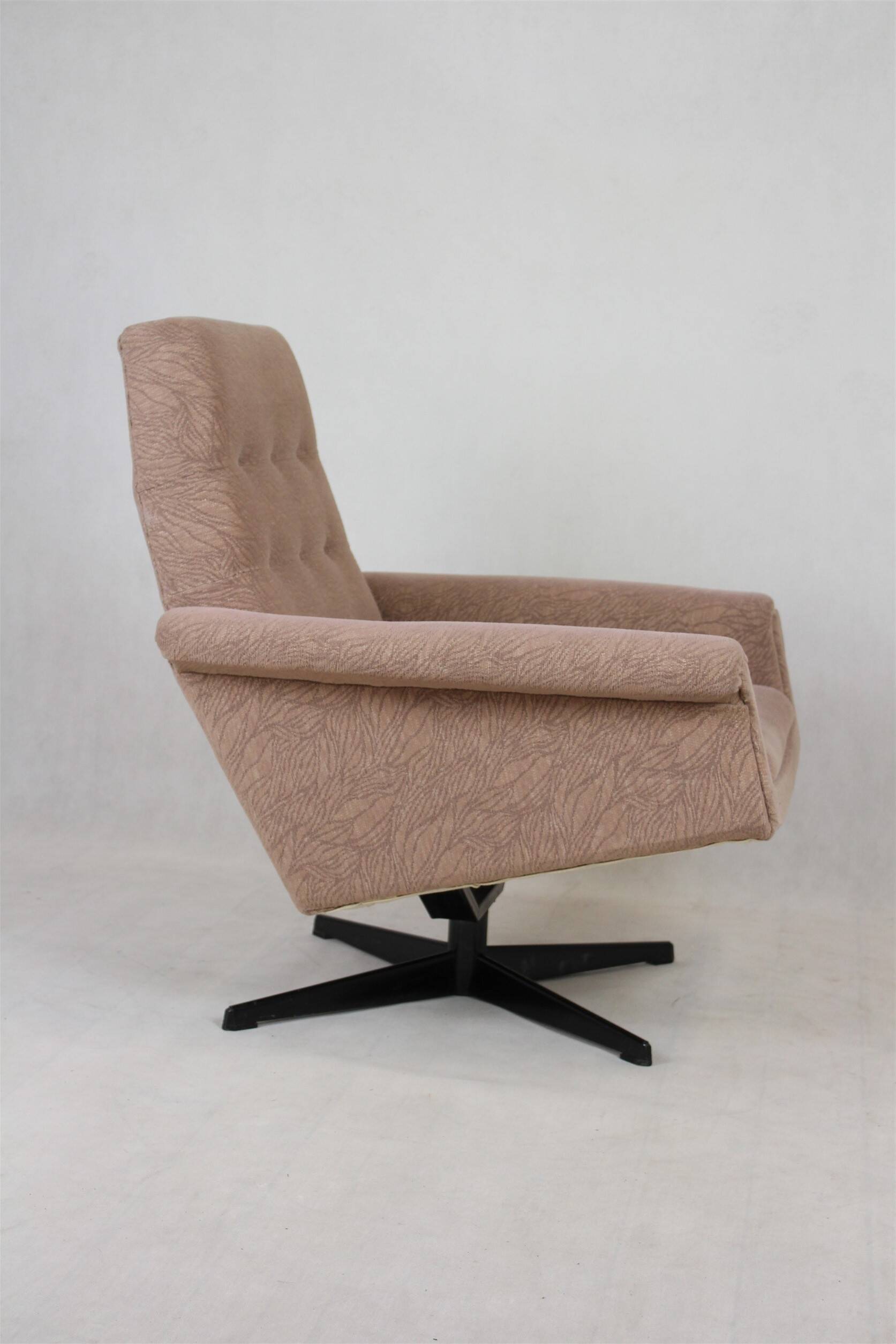 Vintage swivel lounge chairs, 1970s, set of 2