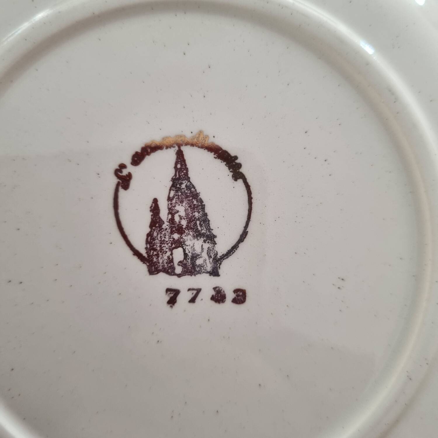 12 vintage L'Amandimoise soup plates