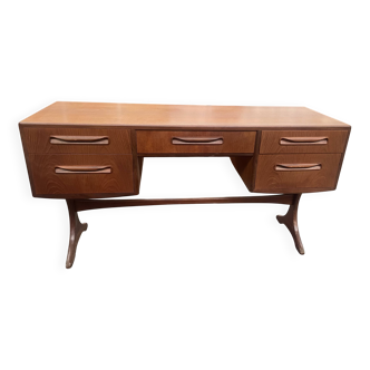 Bureau vintage G-plan de Victor Wilkins
