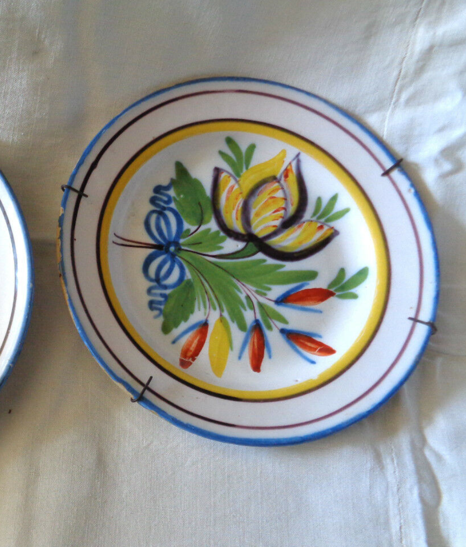 Paire d'assiette en faience decor fleur Longchamp Vallauris