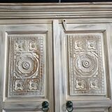 White chest of drawers