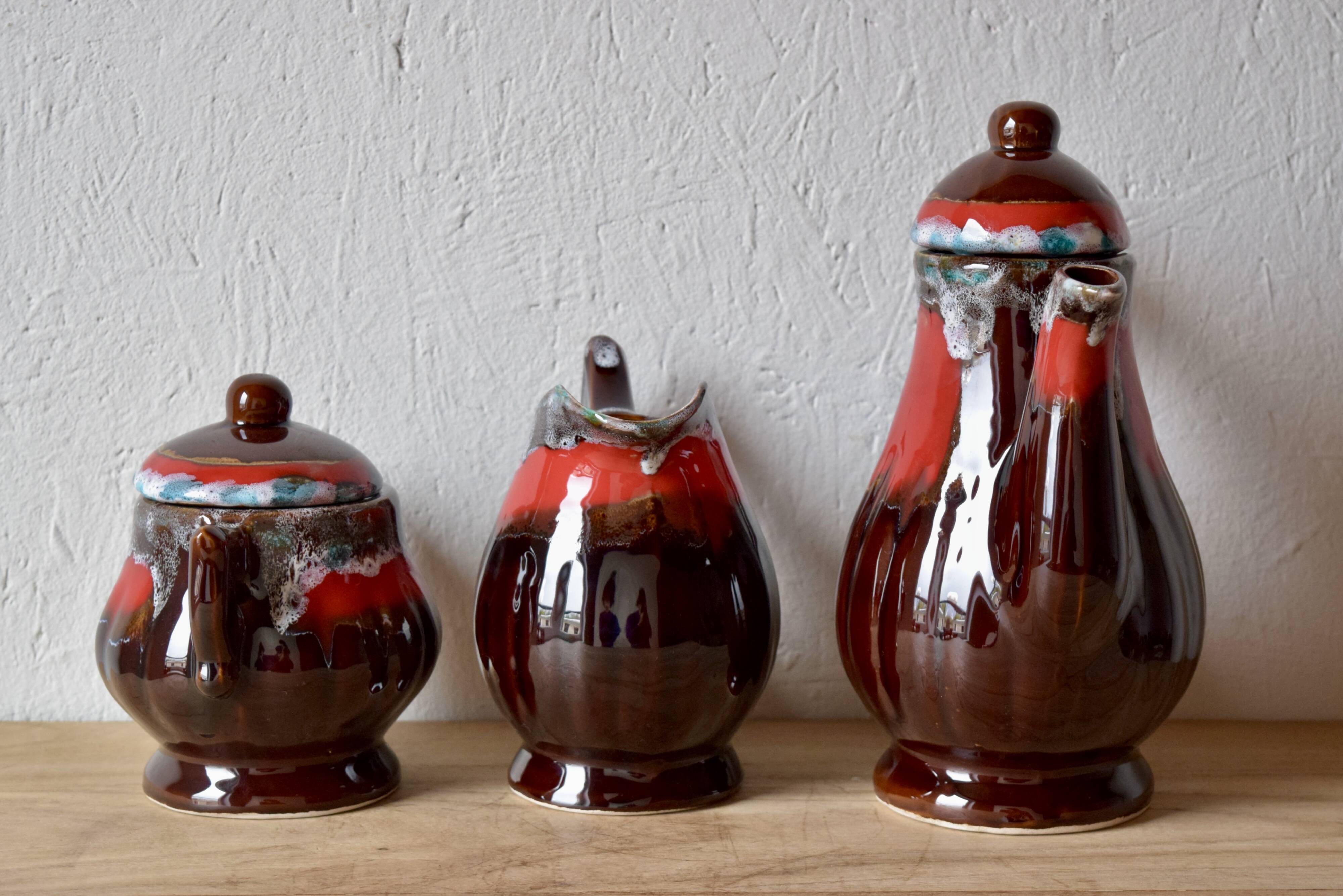 VALLAURIS - vintage coffee or tea service - signed - 15 pieces