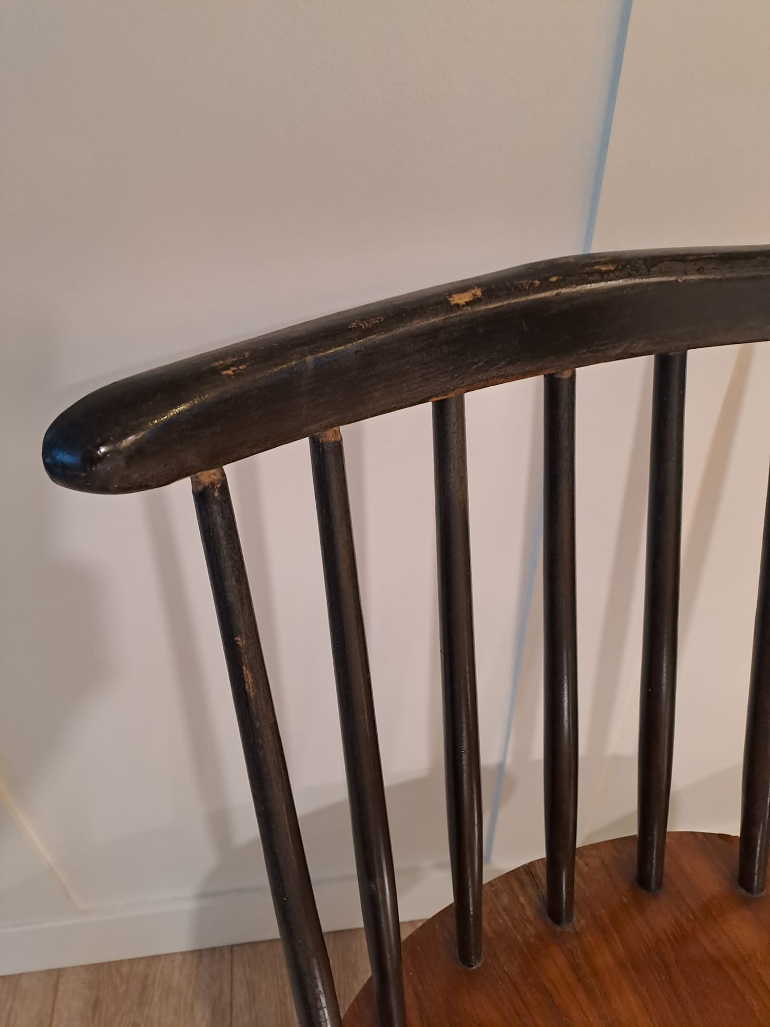 Paire de chaise fanent d'Ilmari Tapiovaara
