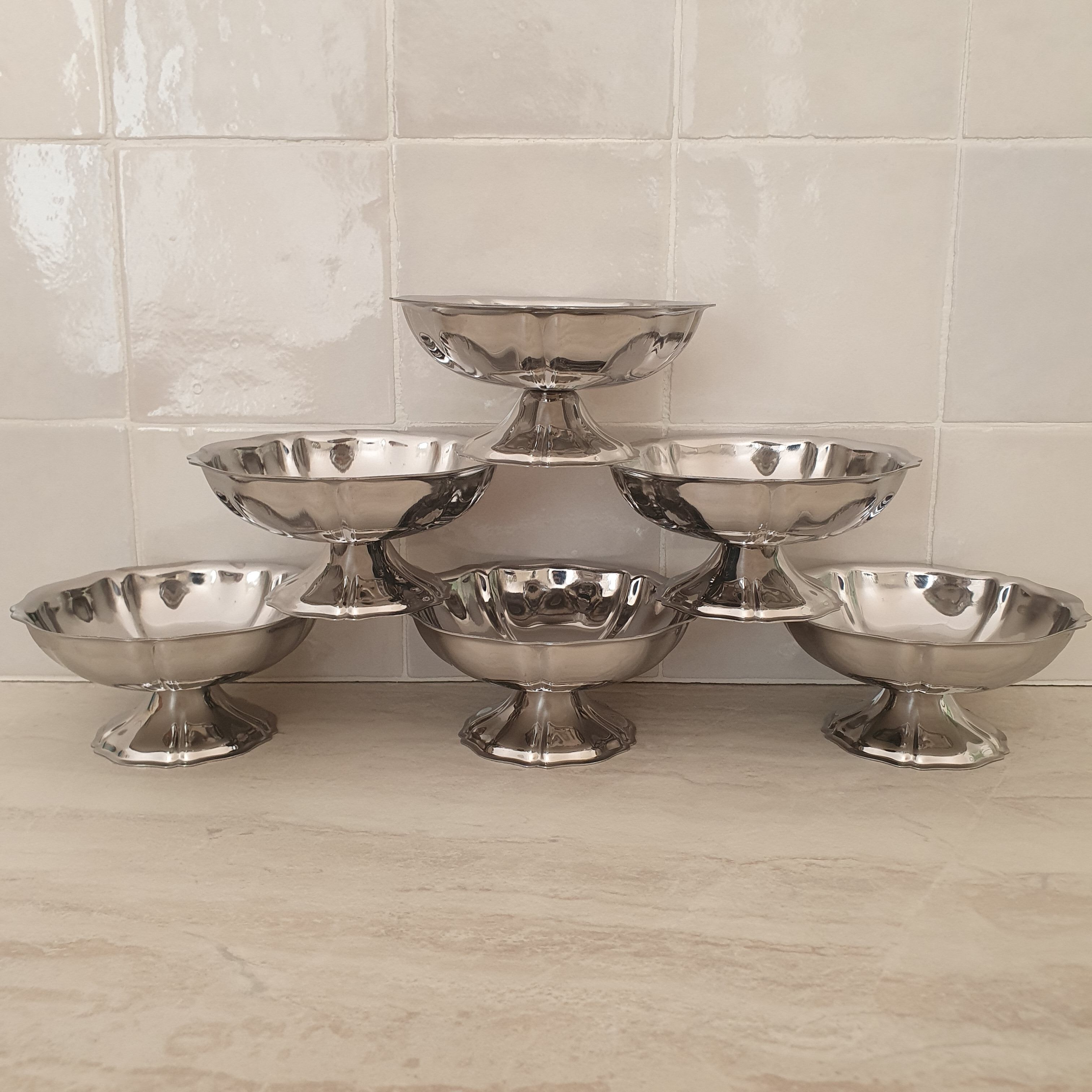 6 dessert bowls by Guy Degrenne in 18/10 stainless steel