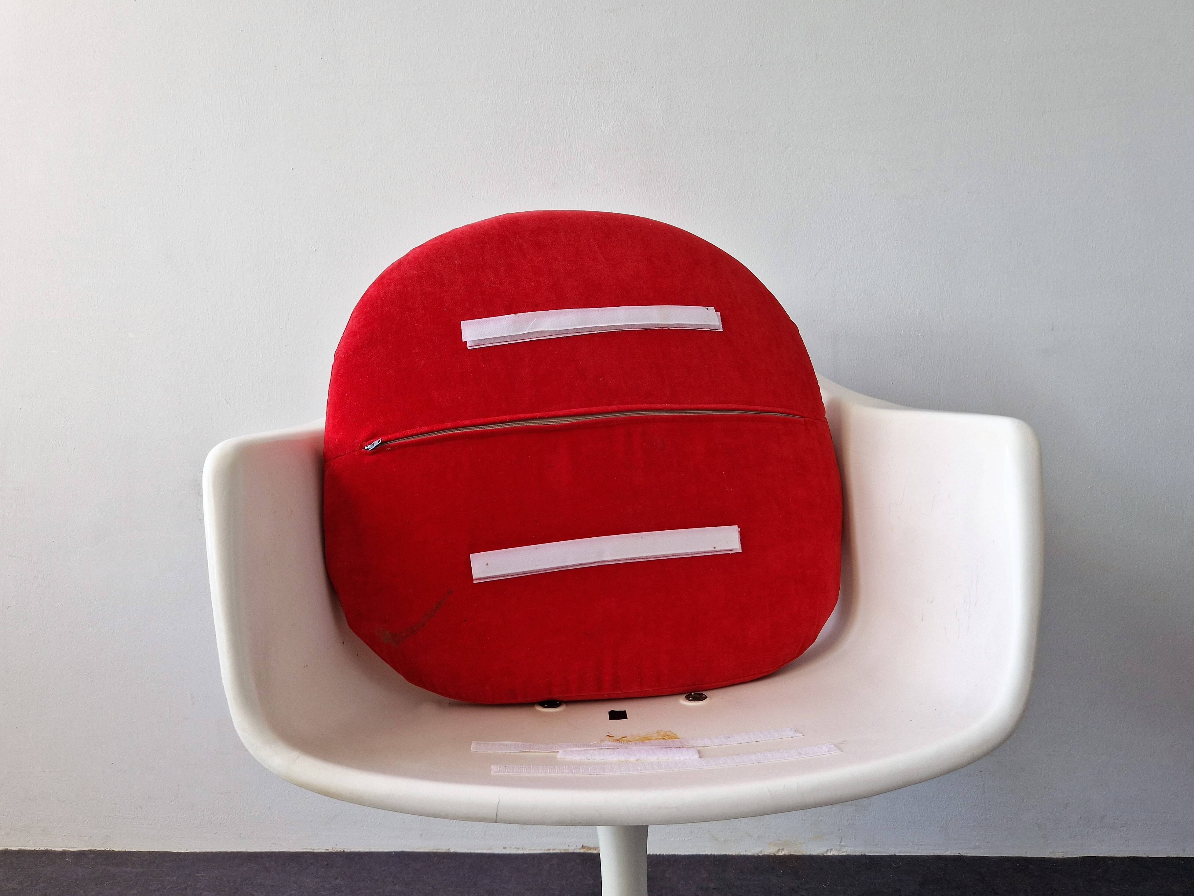 Tulip Swivel Armchairs by Maurice Burke for Arkana, England, 1960s, Set of 2