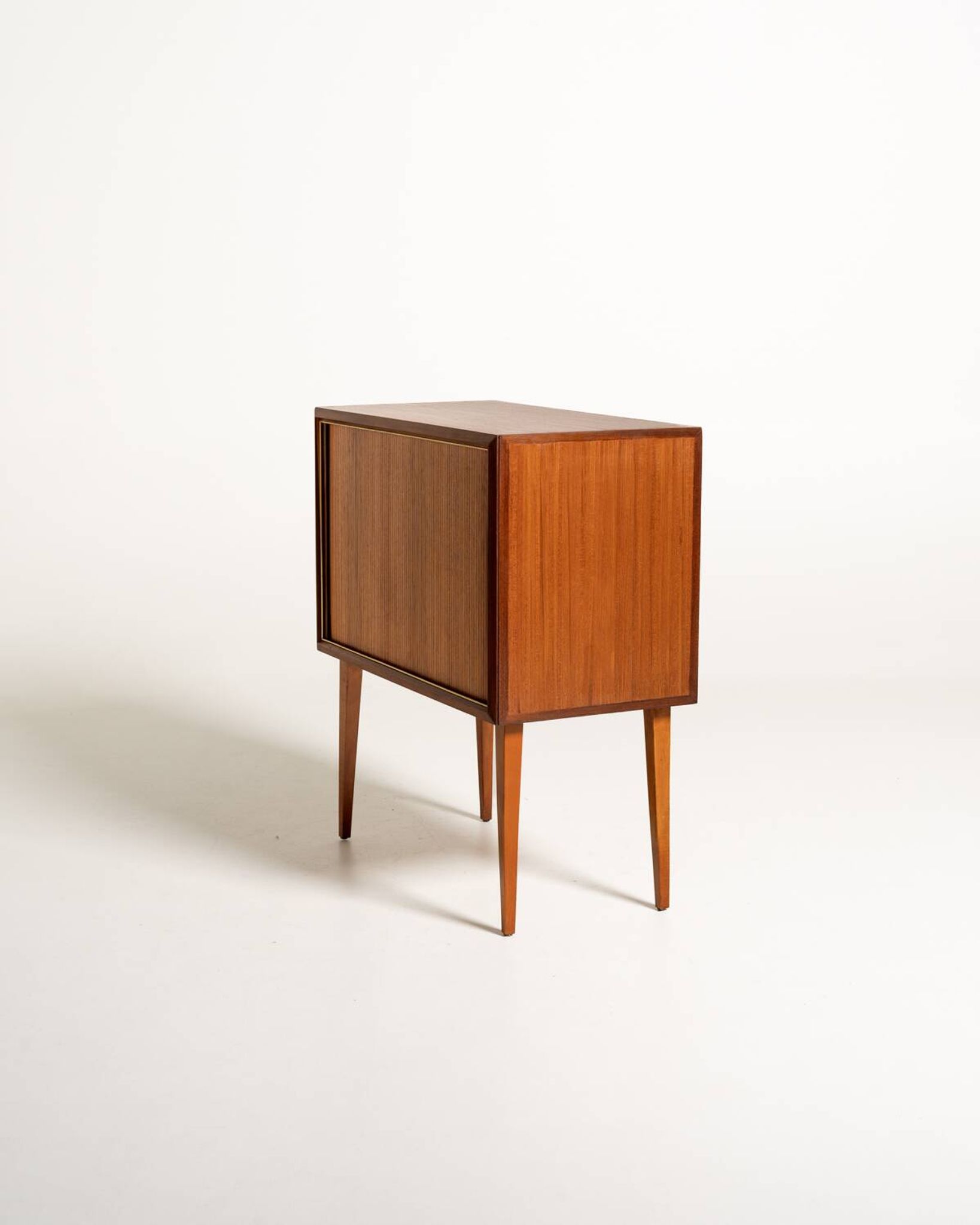 Cabinet de bar tambour en teck scandinave
