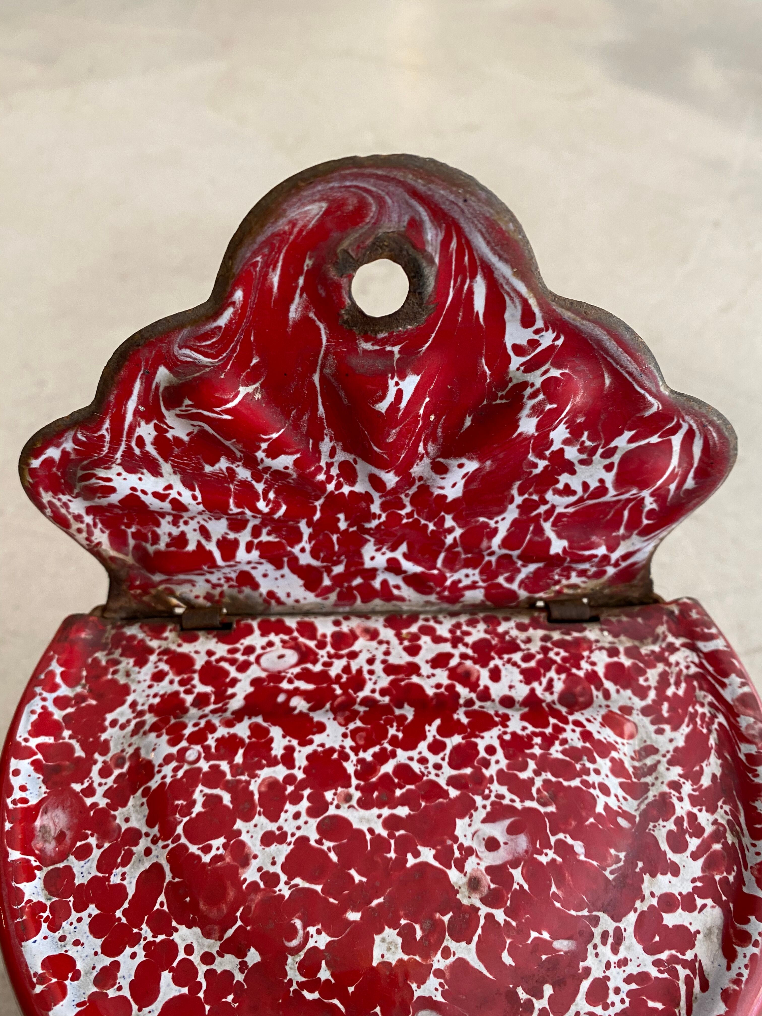 Salt box enamelled sheet metal