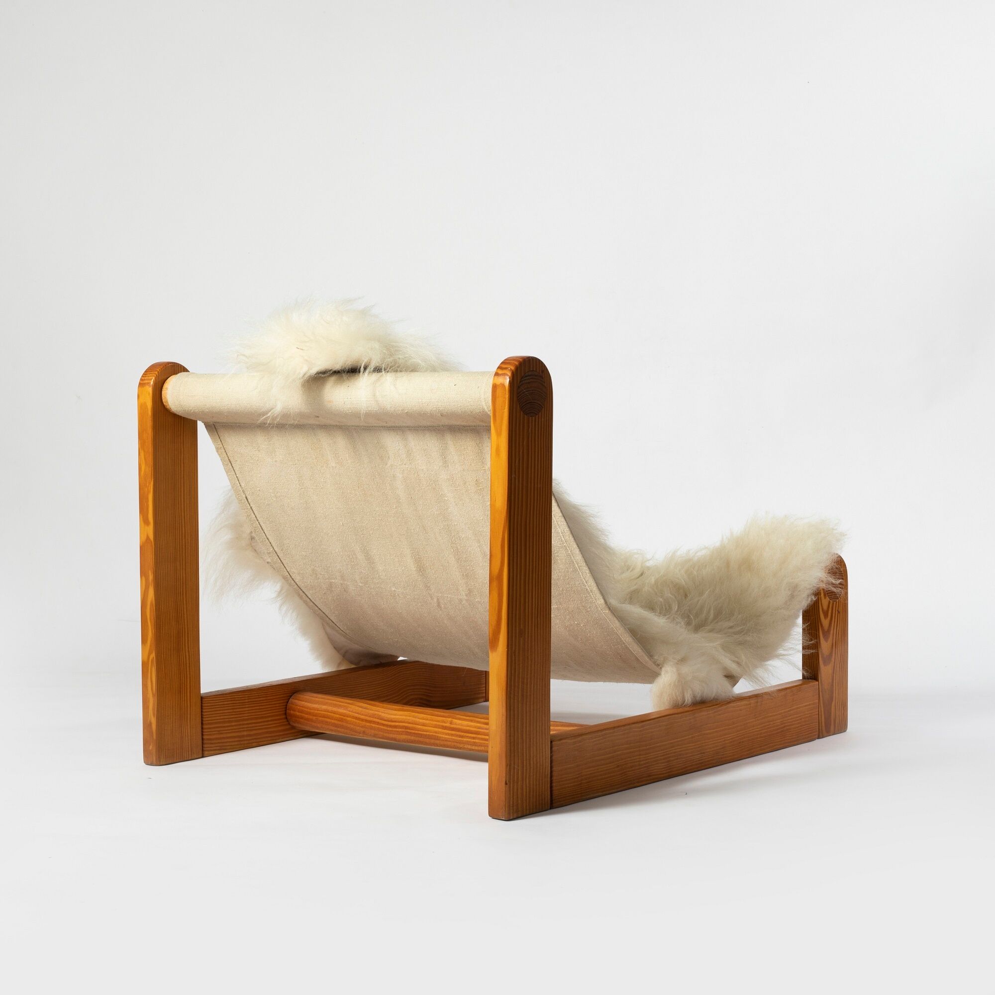 Brutalist sling lounge chair in Canvas, Pine and sheepskin, Belgium, 1970s