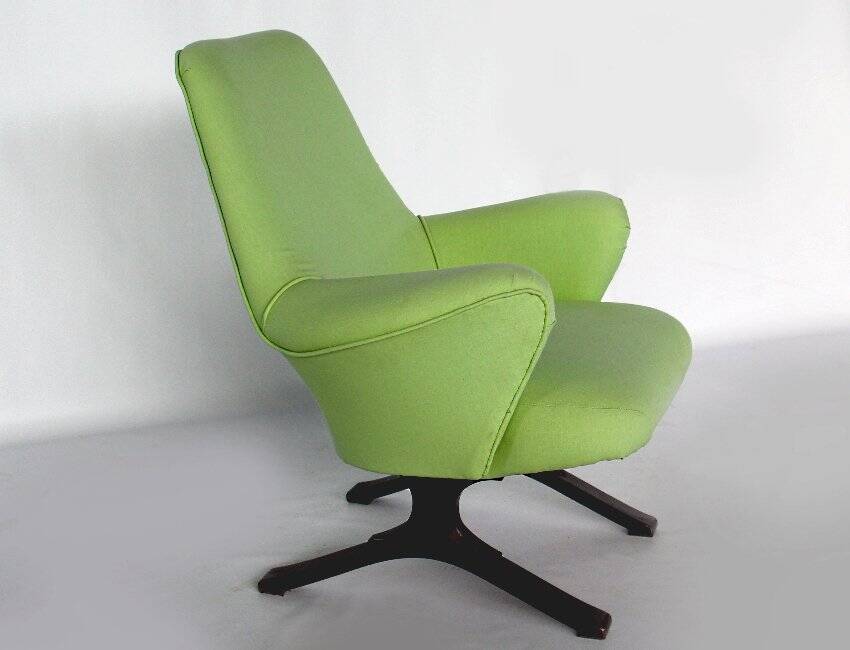 Mid-Century Green Armchair by Tecno, Italy
