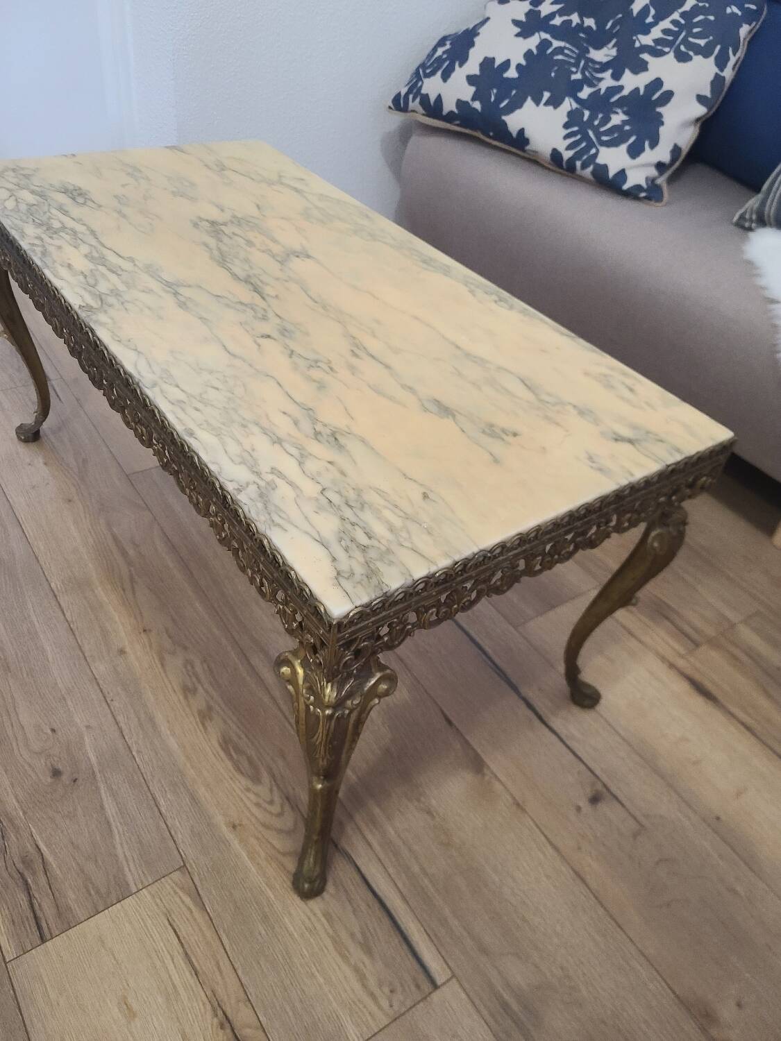 Marble coffee table with brass legs