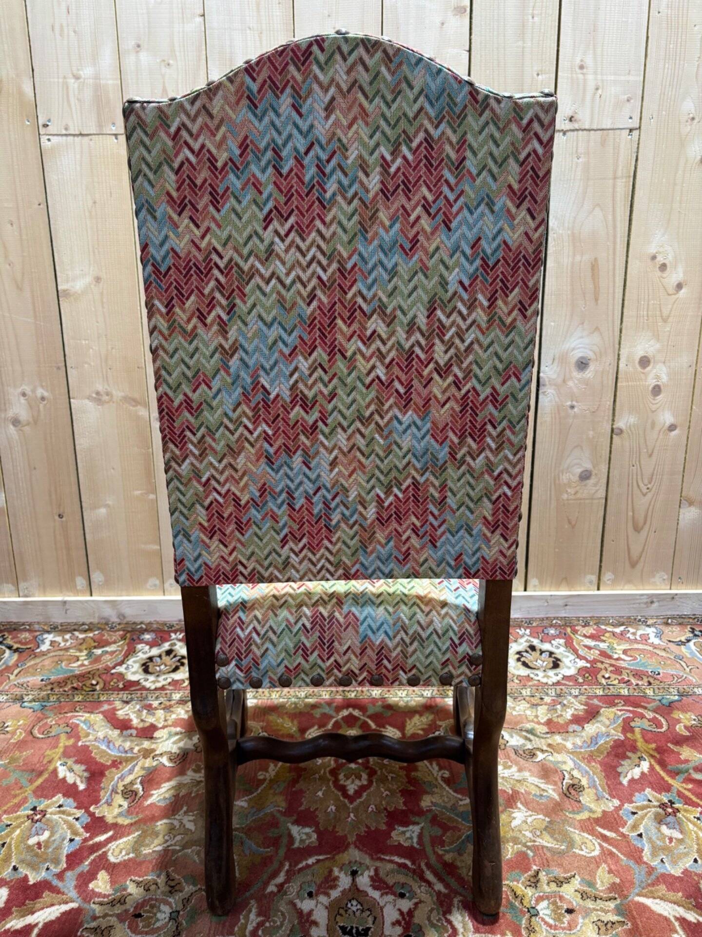 Série de 9 chaises de style Louis XIII