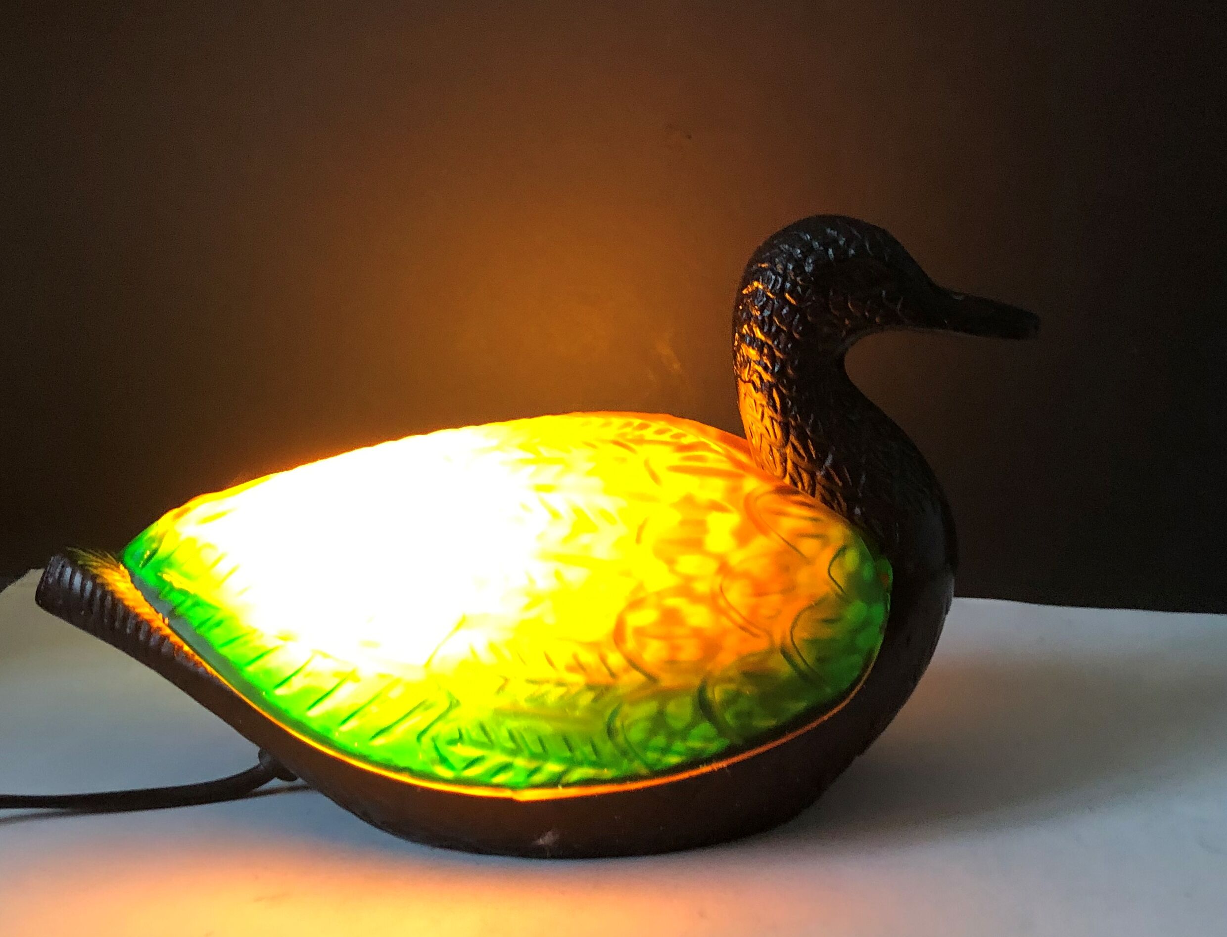 Lampe veilleuse canard en verre coloré