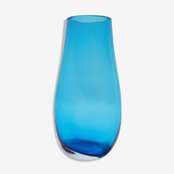 Vase en verre bleu Whitefriars