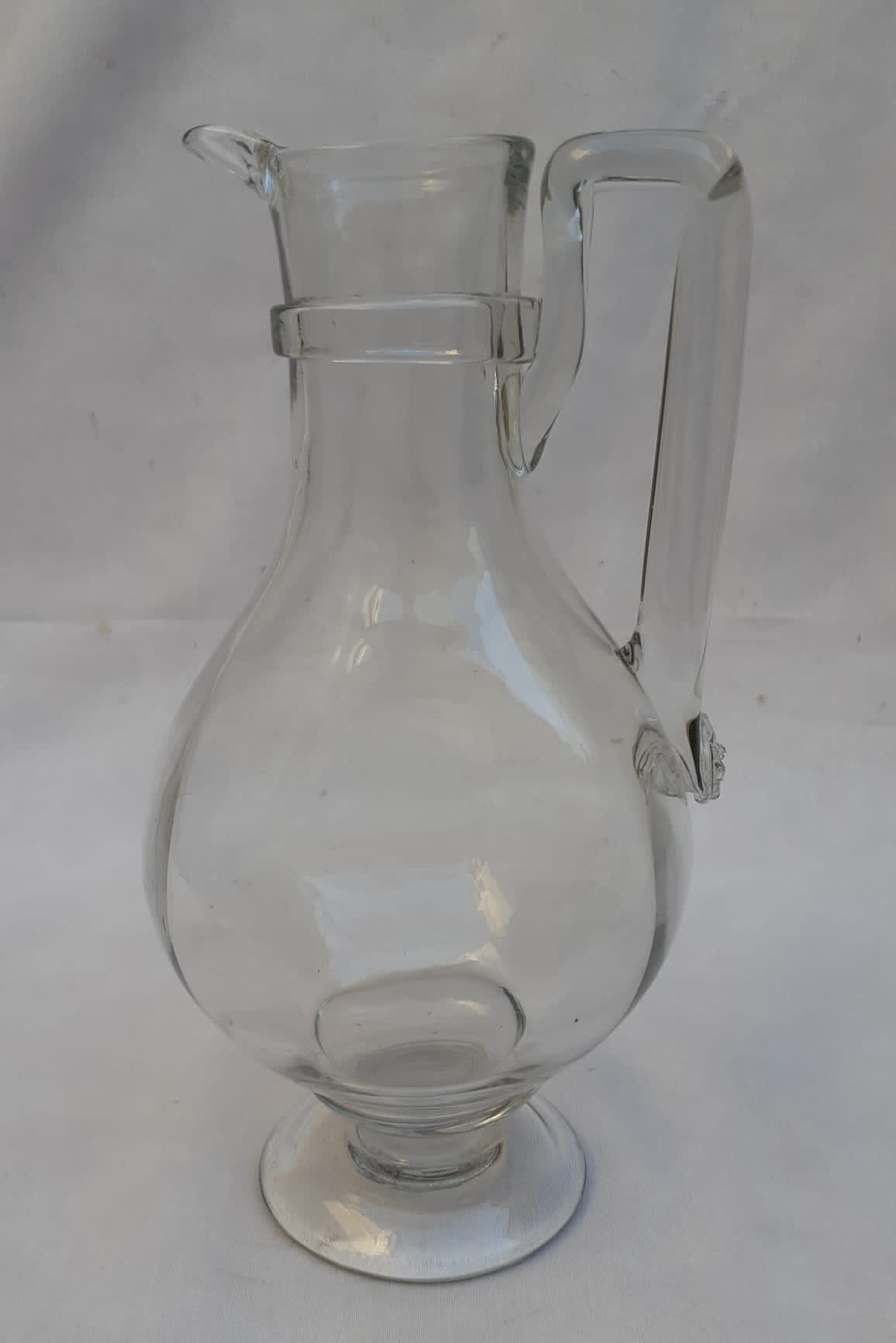 Carafe en verre soufflé