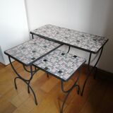 Tables gigognes