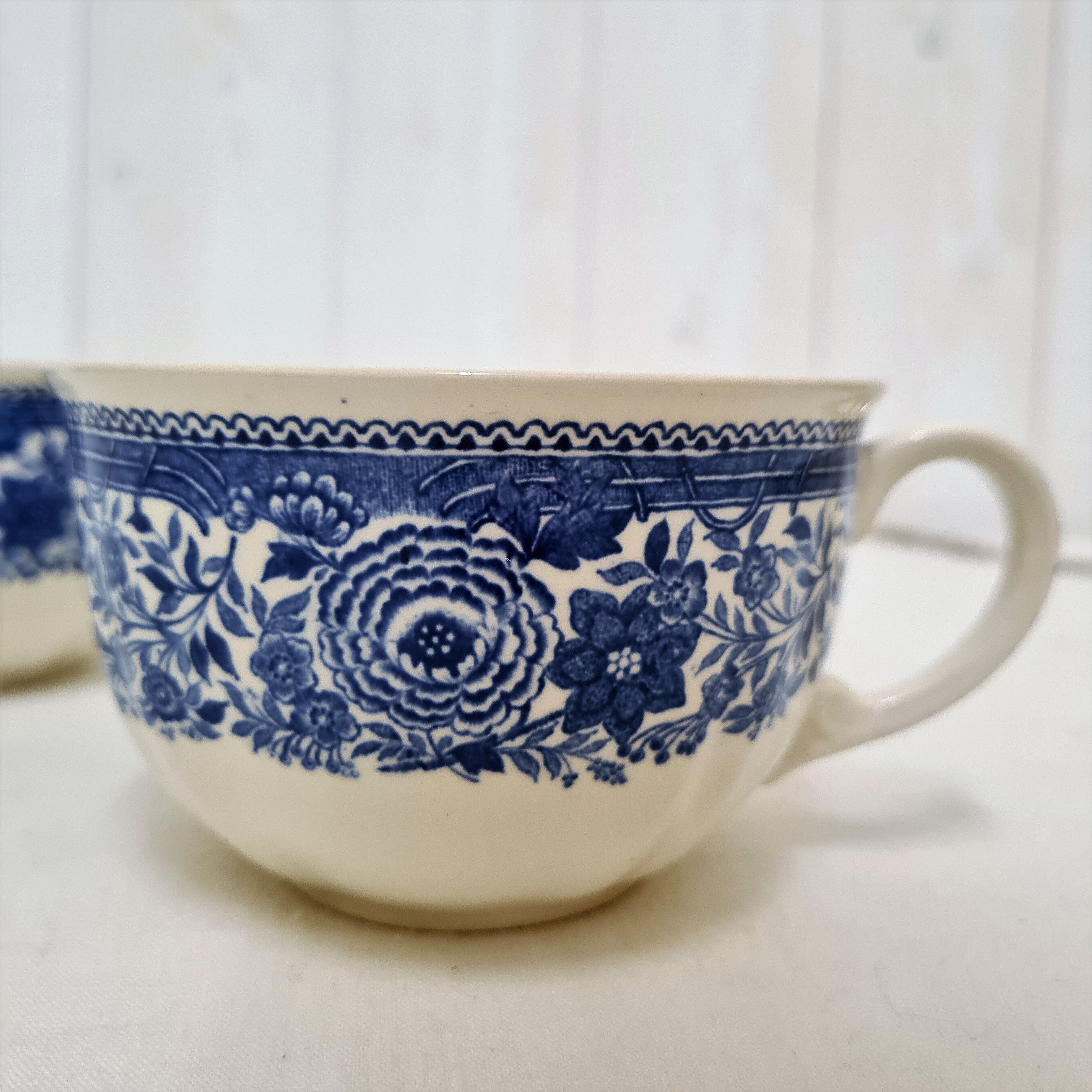 4 blue cups Villeroy & Boch