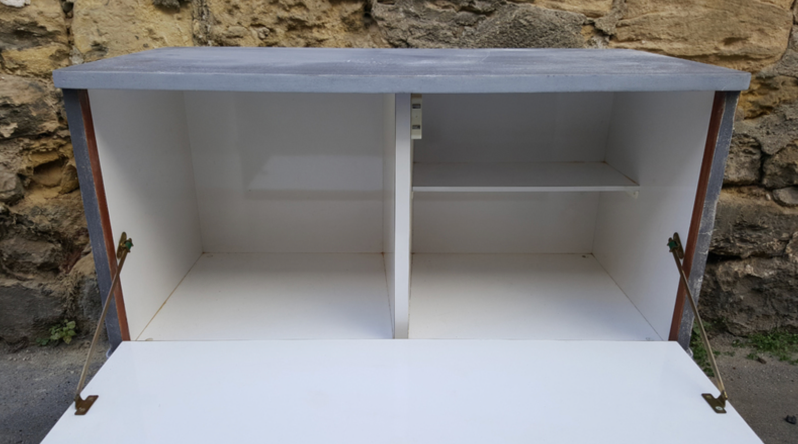 Furniture bar on wheels 50