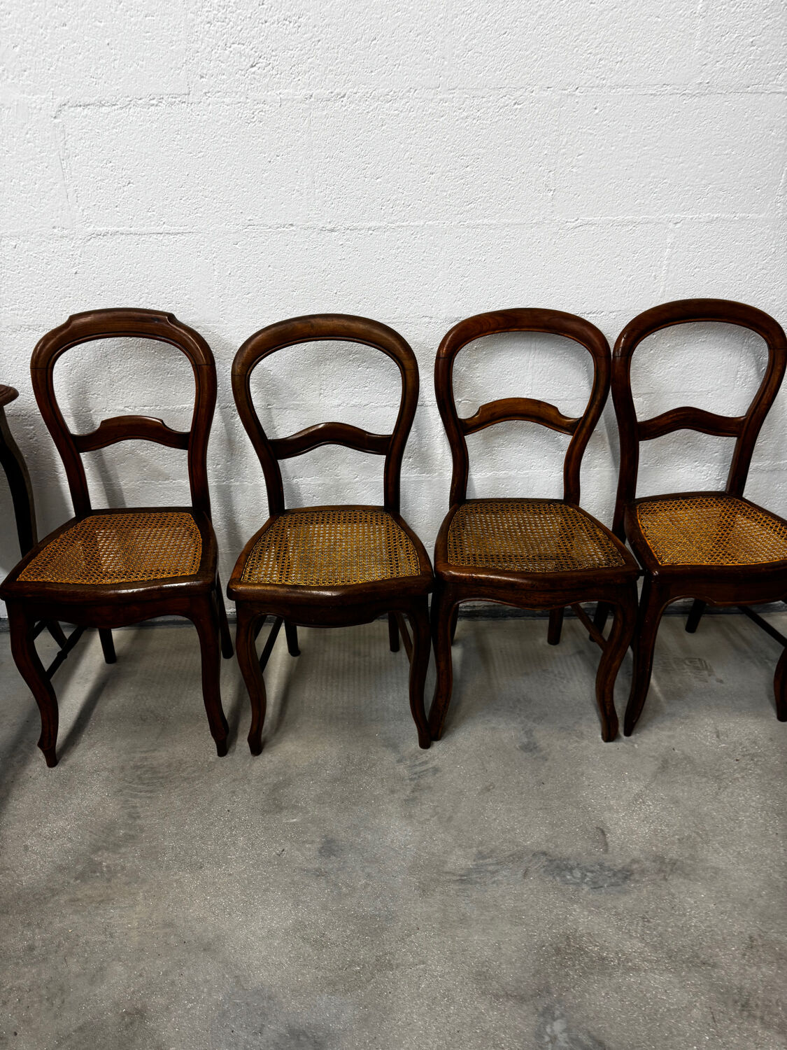 Lot de 4 chaises en cannage et bois Louis Philippe