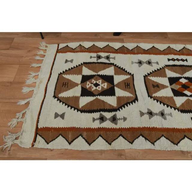 1970s Vintage Turkish Oushak Handmade Wool Cotton Beige Runner Rug 87x326