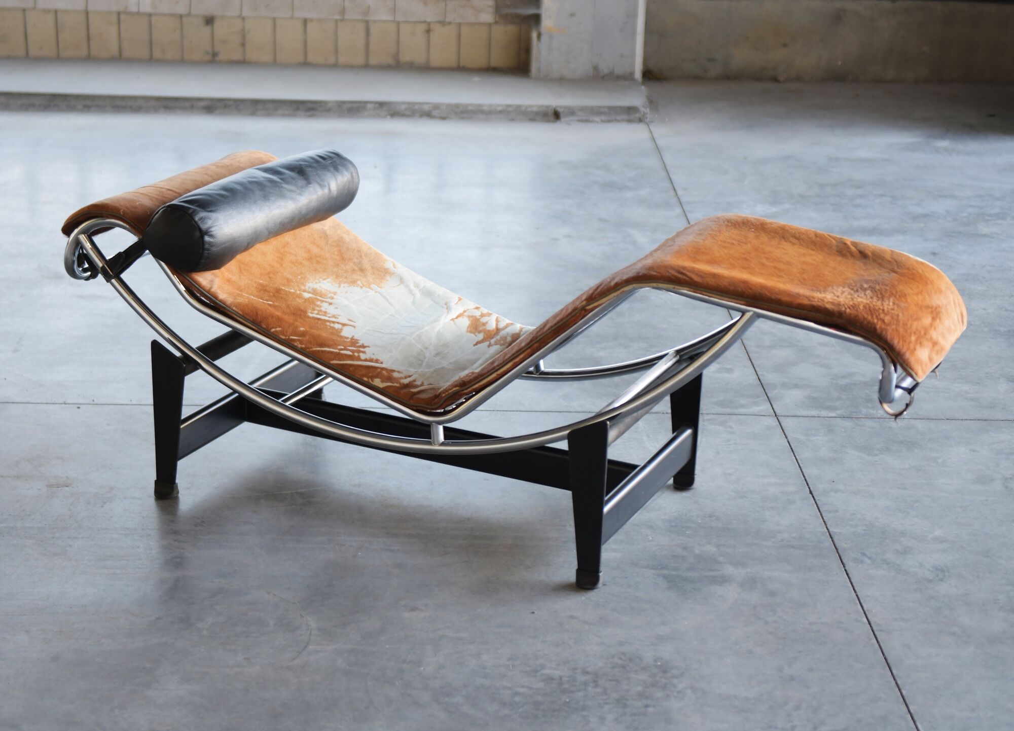 LC4 armchair by Le Corbusier Cassina edition, first edition