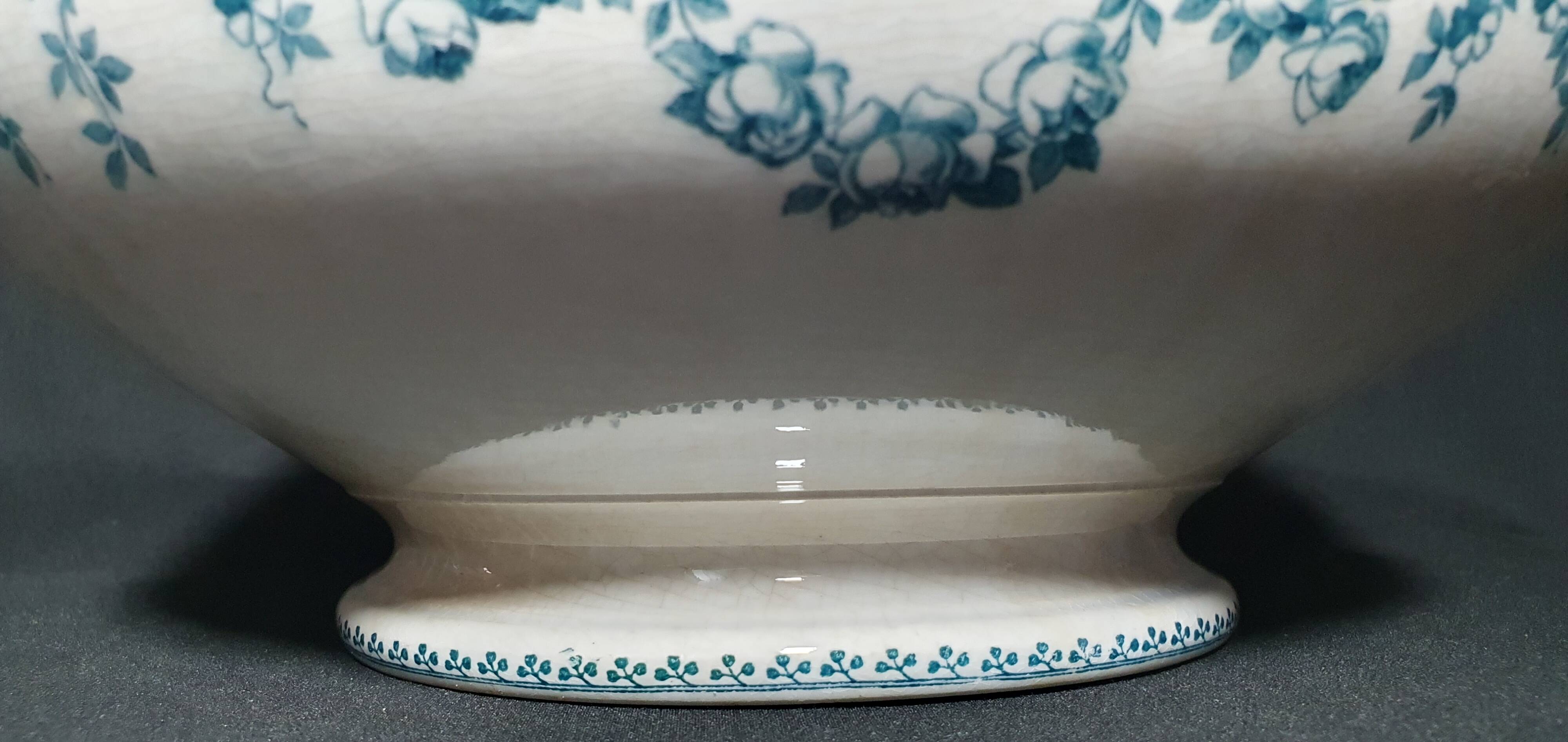 Earthenware salad bowl Sarreguemines model "Mozart"