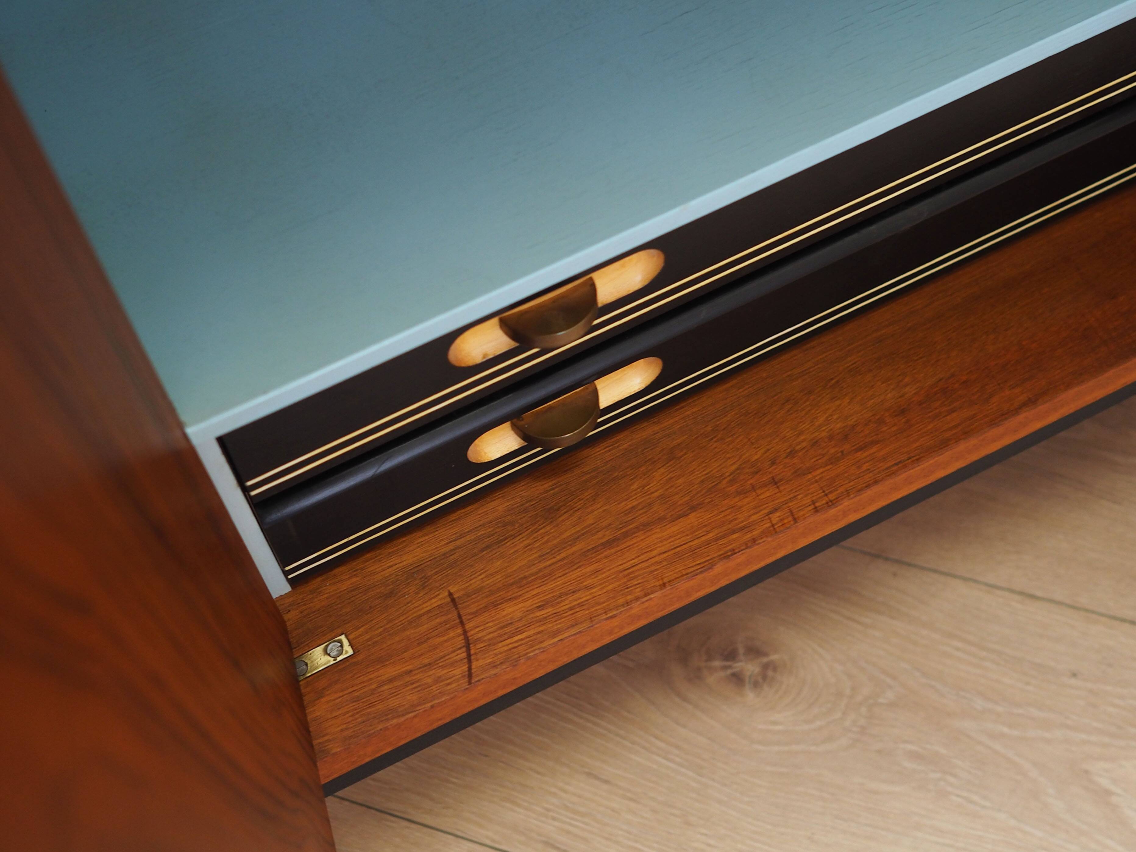 Buffet en teck, design danois, années 1970, production : Danemark