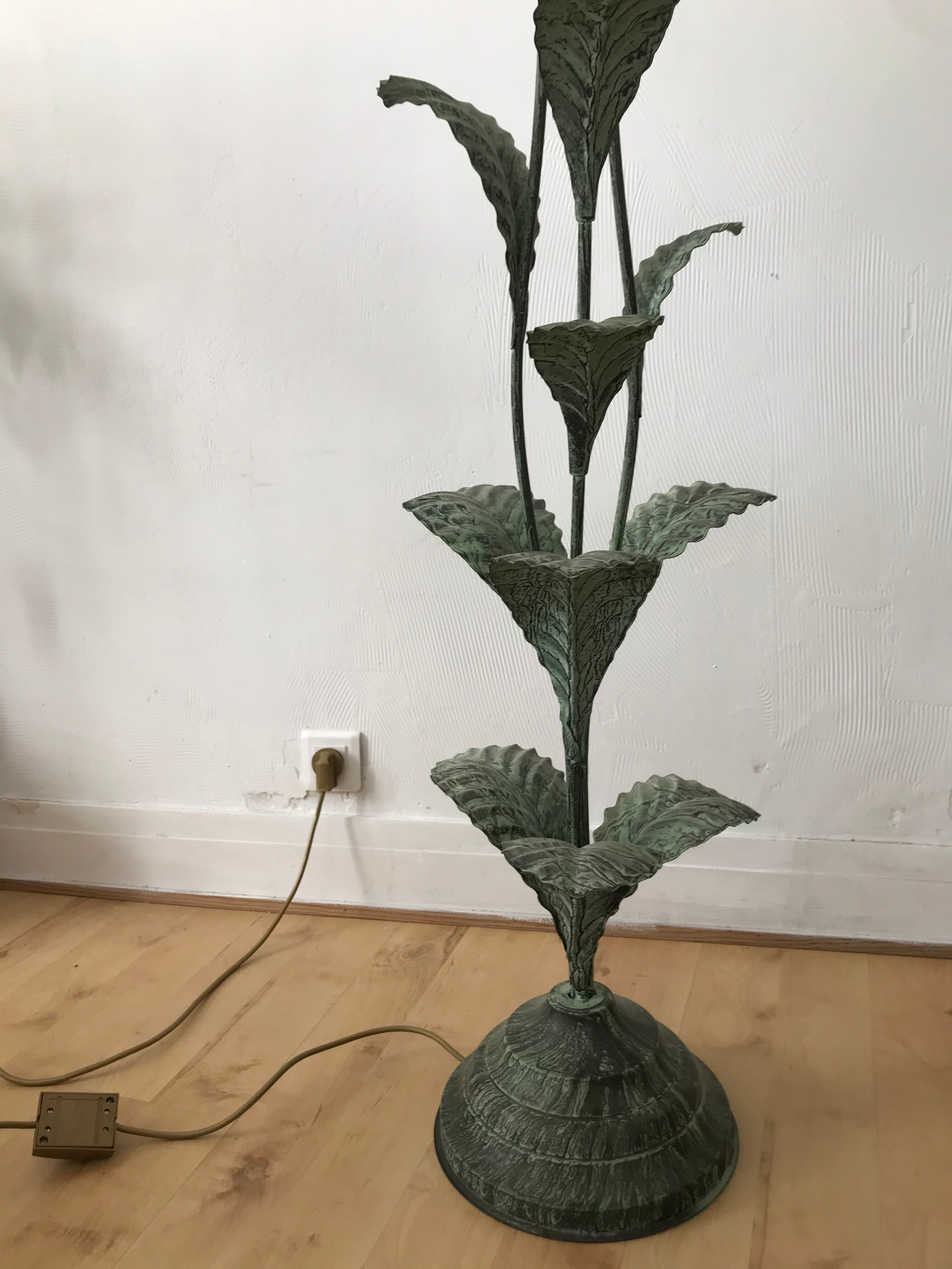 "Flower" metal lamp and coloured glassware