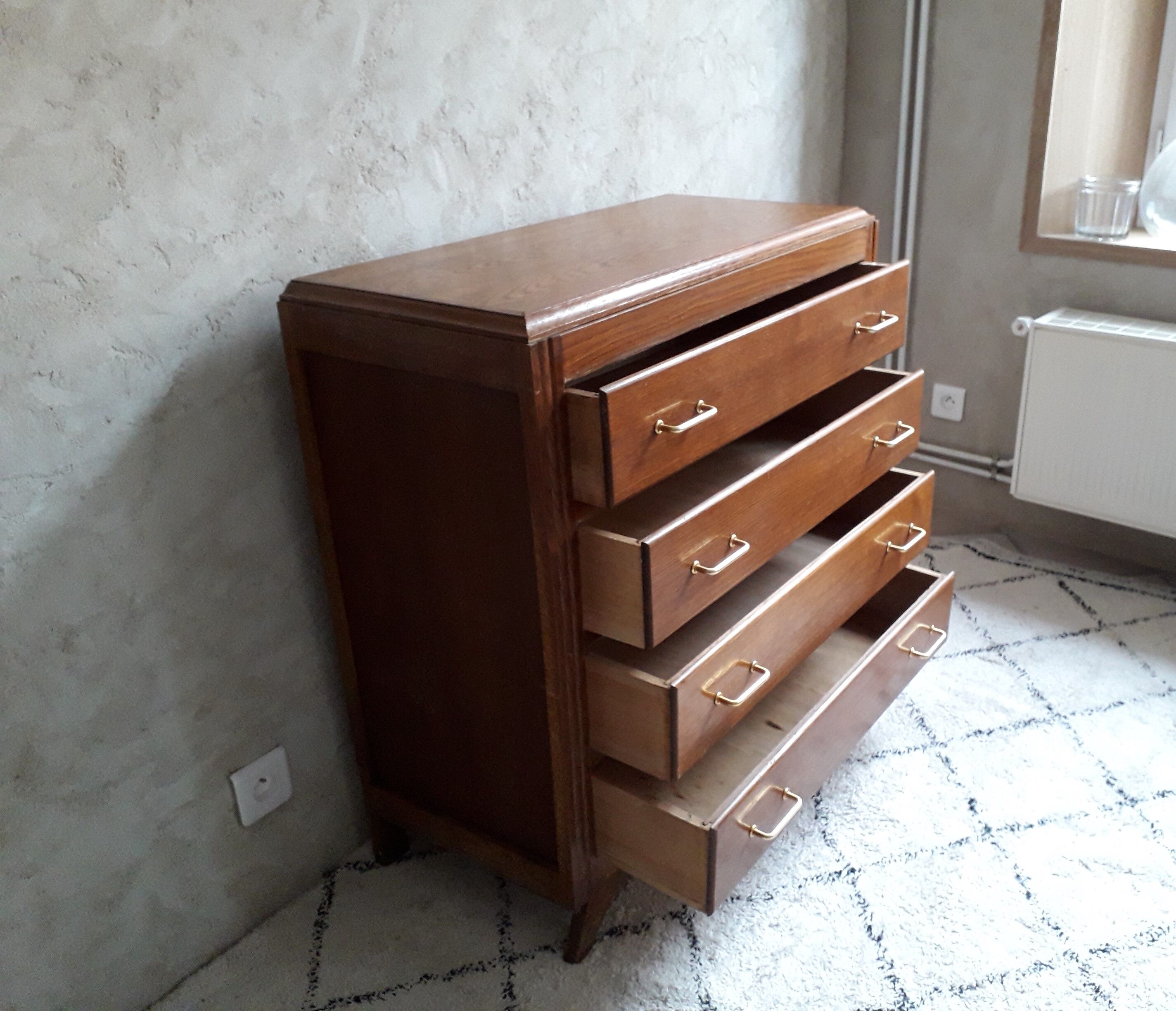 Dresser feet vintage compass