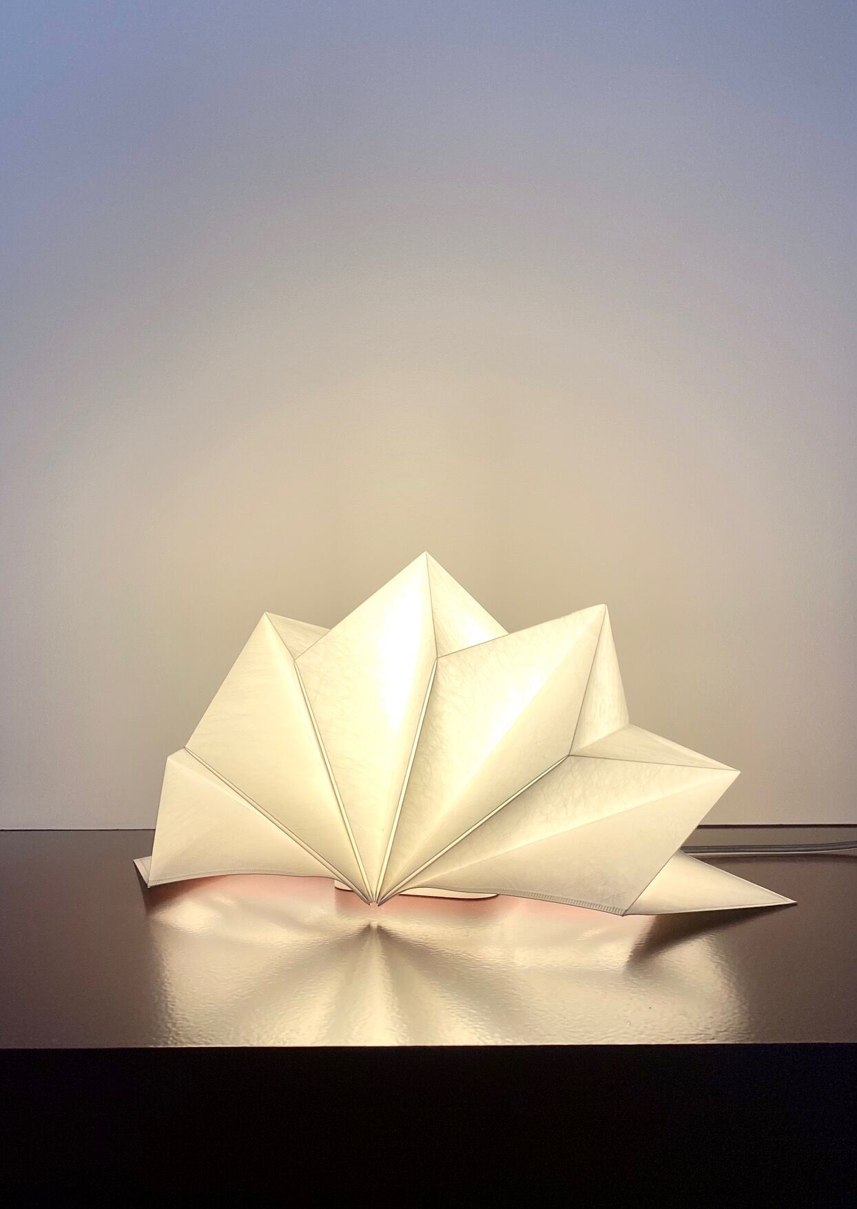 Lampe Hoshigame par Issey Miyake pour Artemide, 2012