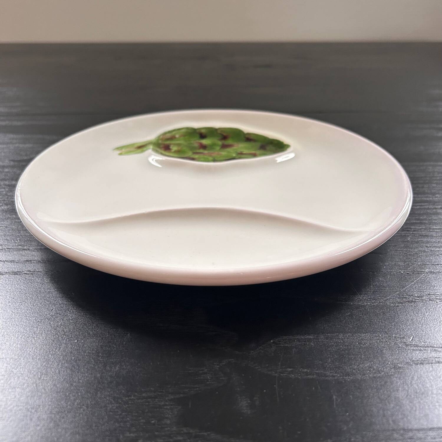 Signed artichoke decor dish
