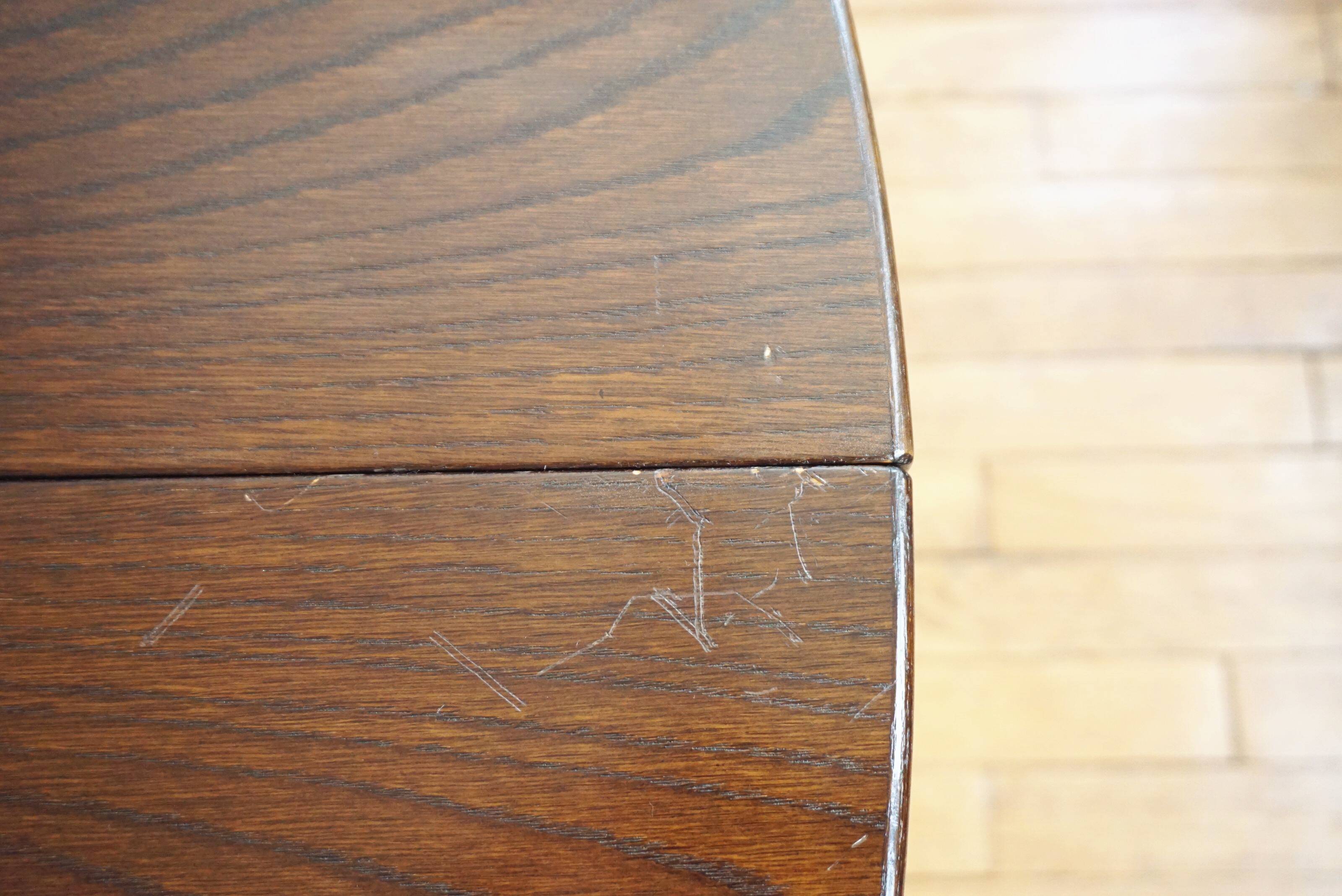 Thonet round table with 2 extensions