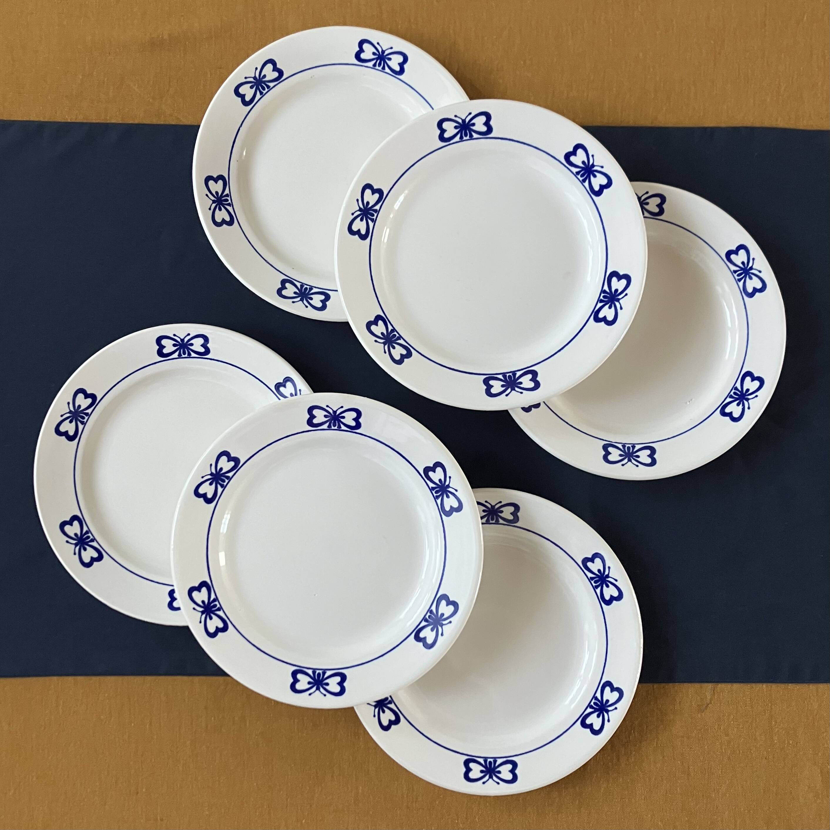 Set of 6 white and blue porcelain dessert plates with butterflies