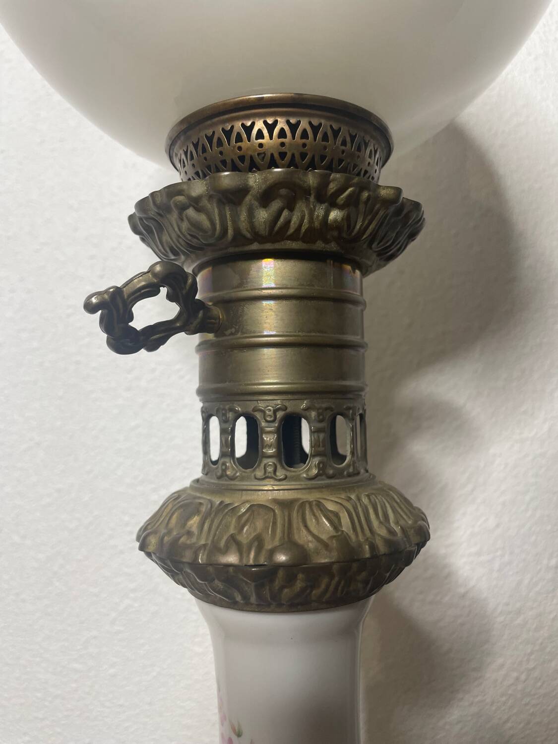 Old Napoleon 3 globe electrified oil lamp in opaline