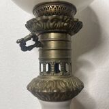 Ancienne lampe à pétrole éclectrifié Napoleon 3 globe en opaline