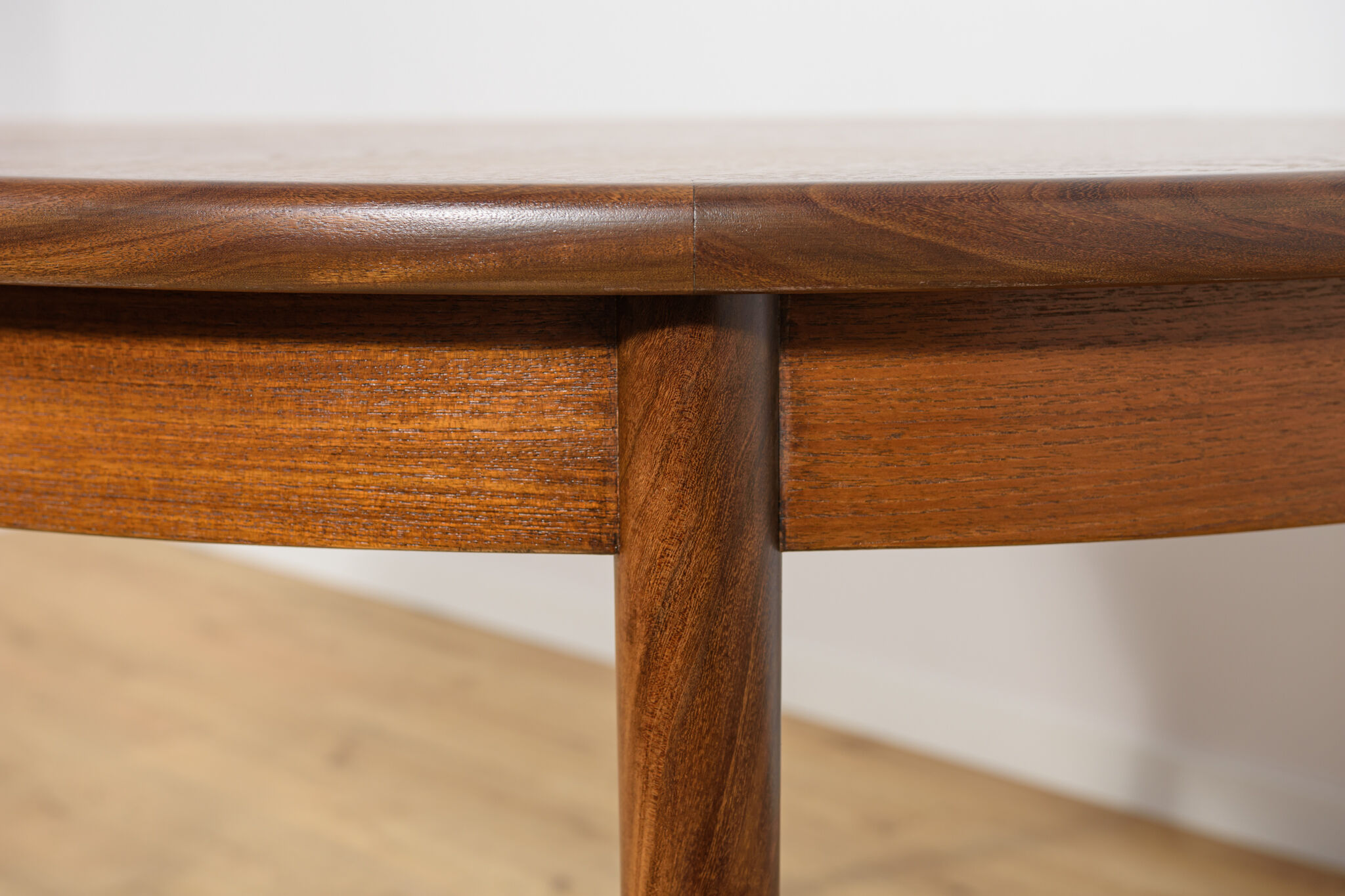 Mid-Century Round Teak Extending Dining Table from G-Plan, United Kingdom, 1960s