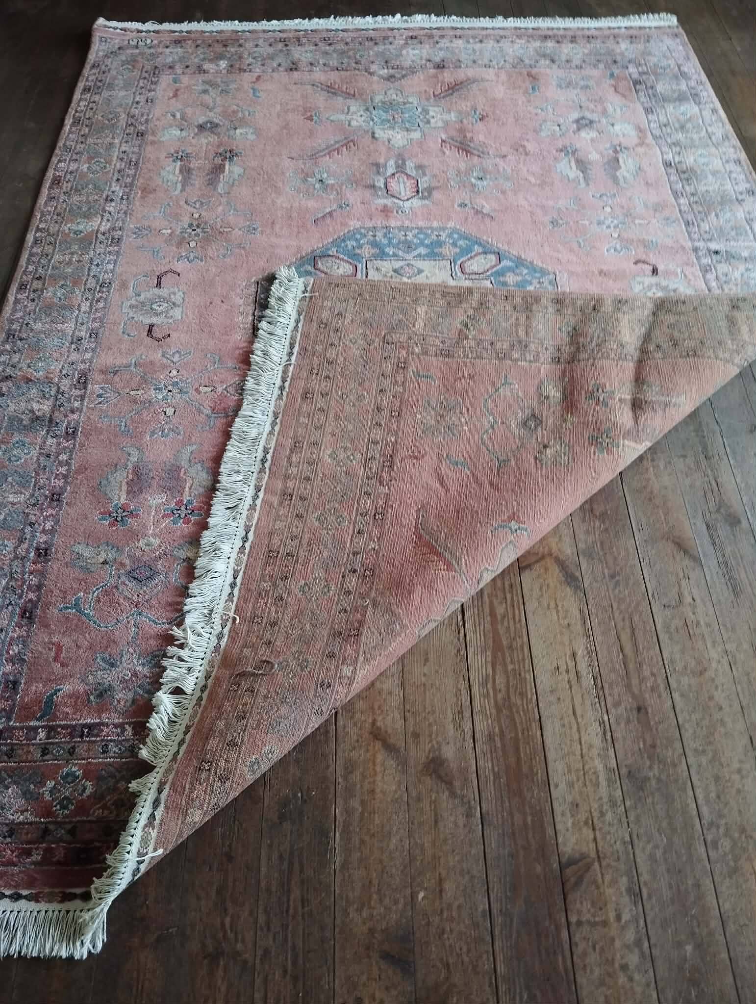 Handmade Pakistani Caucasian rug 259x192cm