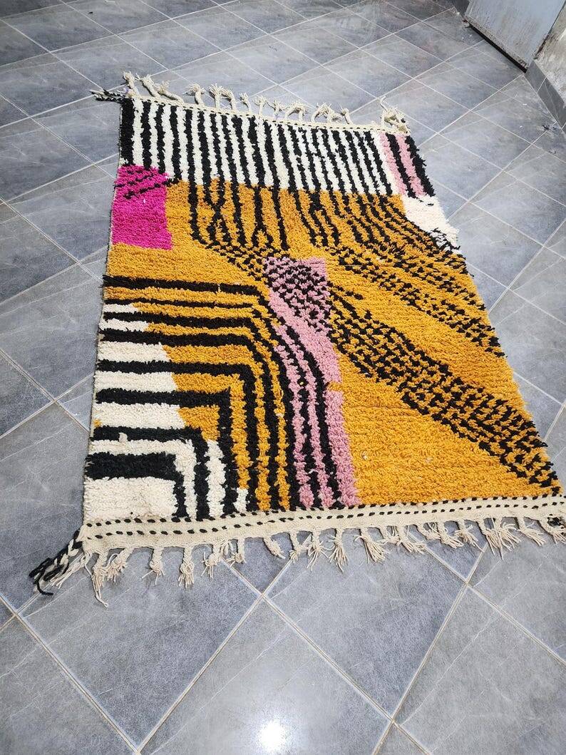 Handmade Moroccan rug 200cm x 300cm