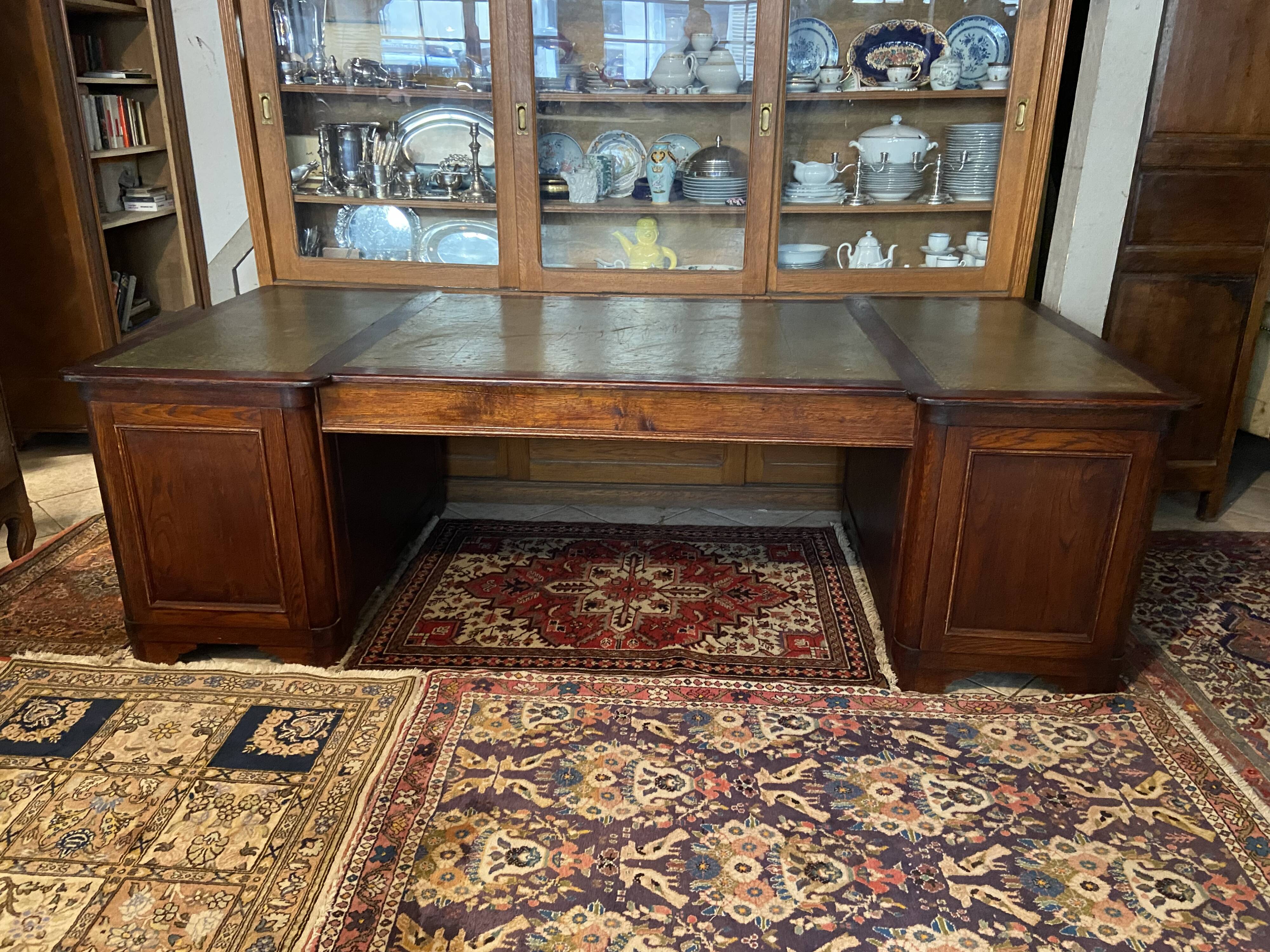 Immense oak solid wood staff desk in English style 248 x 114 cm