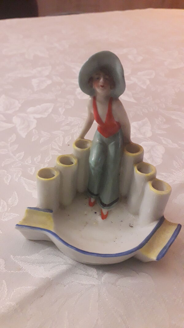 Cendrier porcelaine publicitaire ,bords de mer