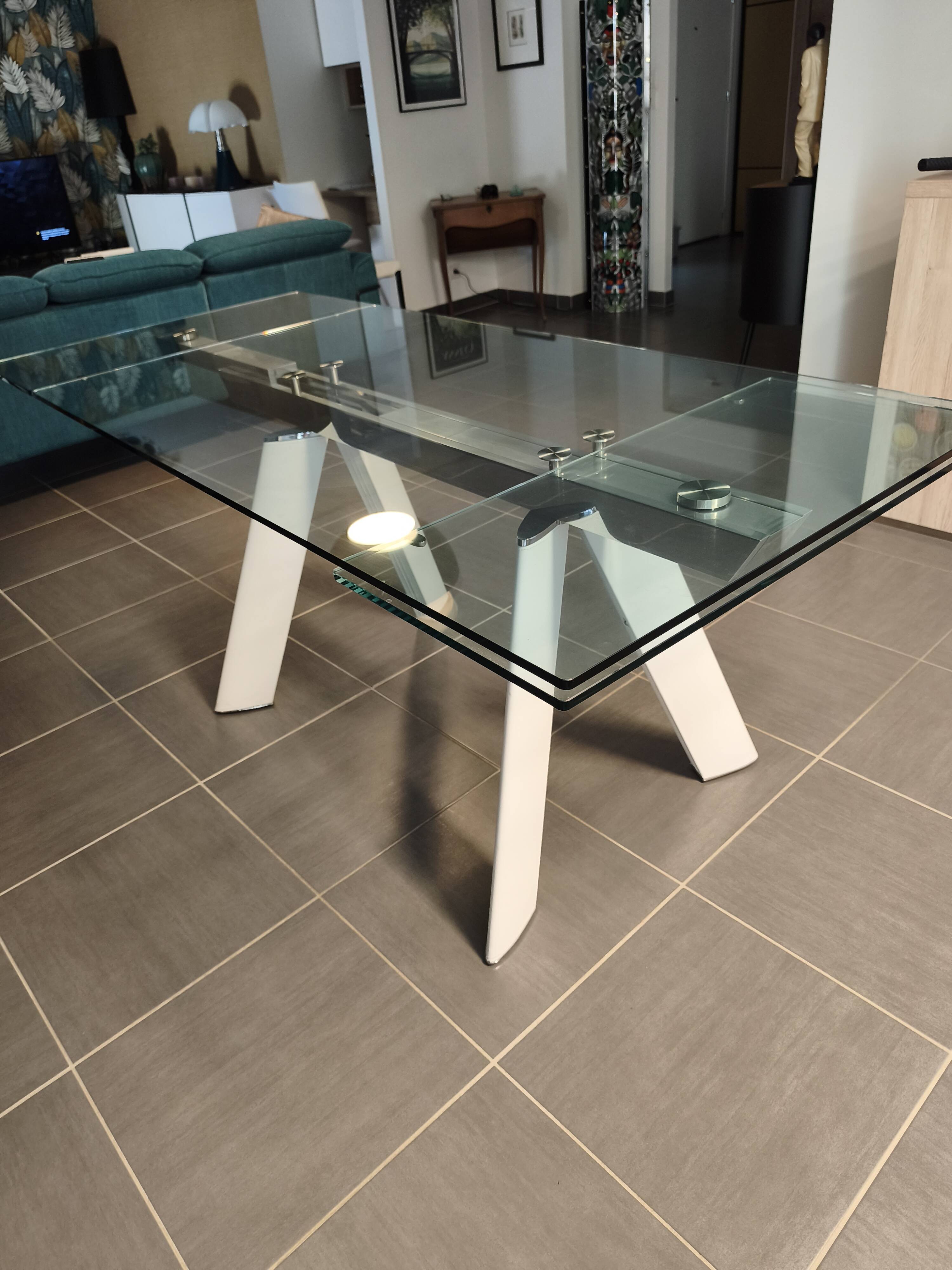 Table and 4 chairs Roche Bobois