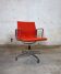 Vitra EA 108 Charles & Ray Eames, fabric and aluminium – orange – chair t